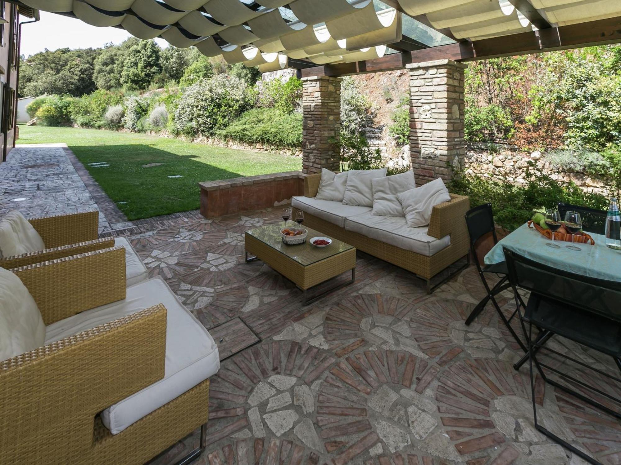 Elegant Apartment Only 1 Hour From Rome Narni Exterior photo