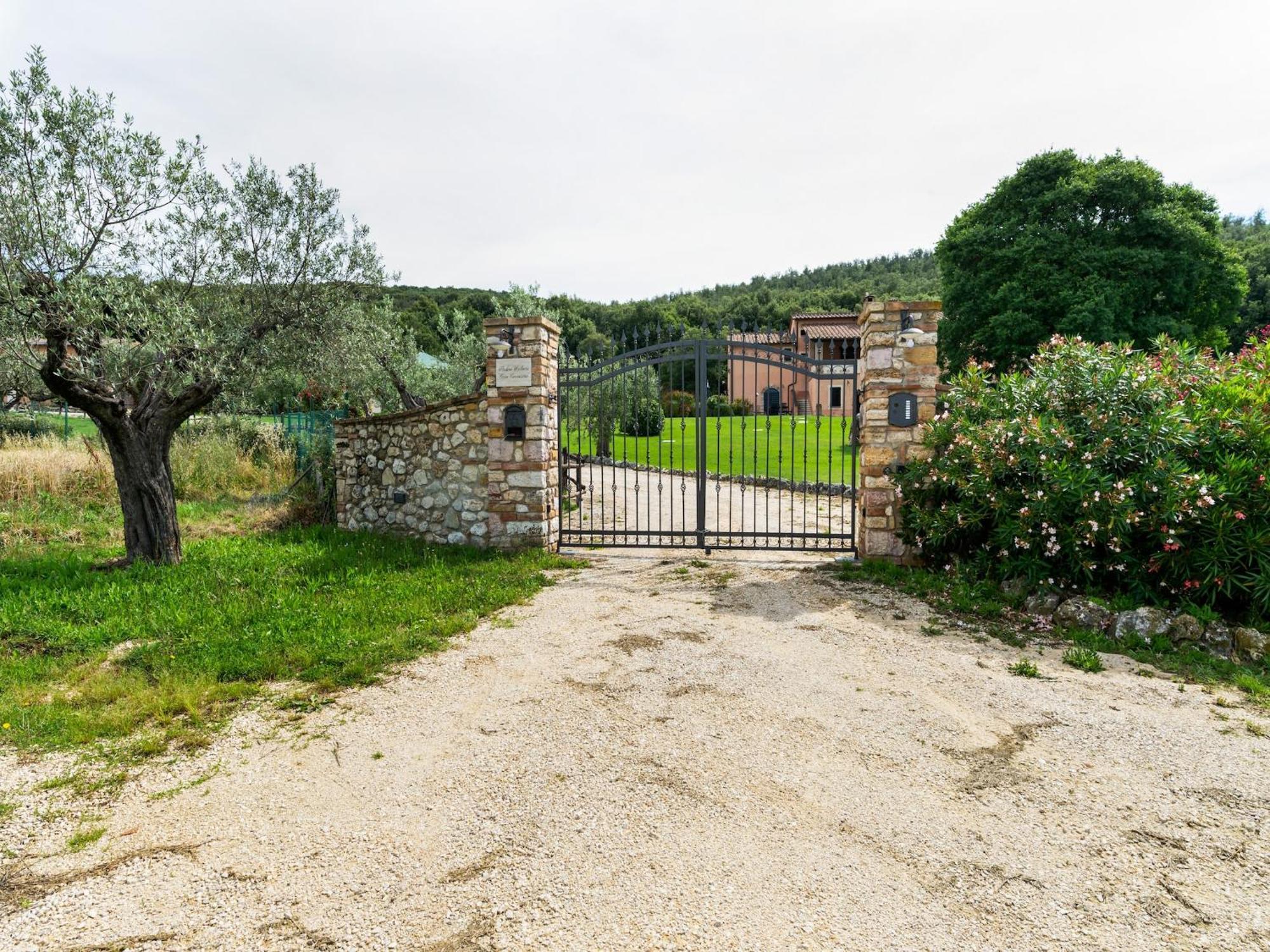 Elegant Apartment Only 1 Hour From Rome Narni Exterior photo