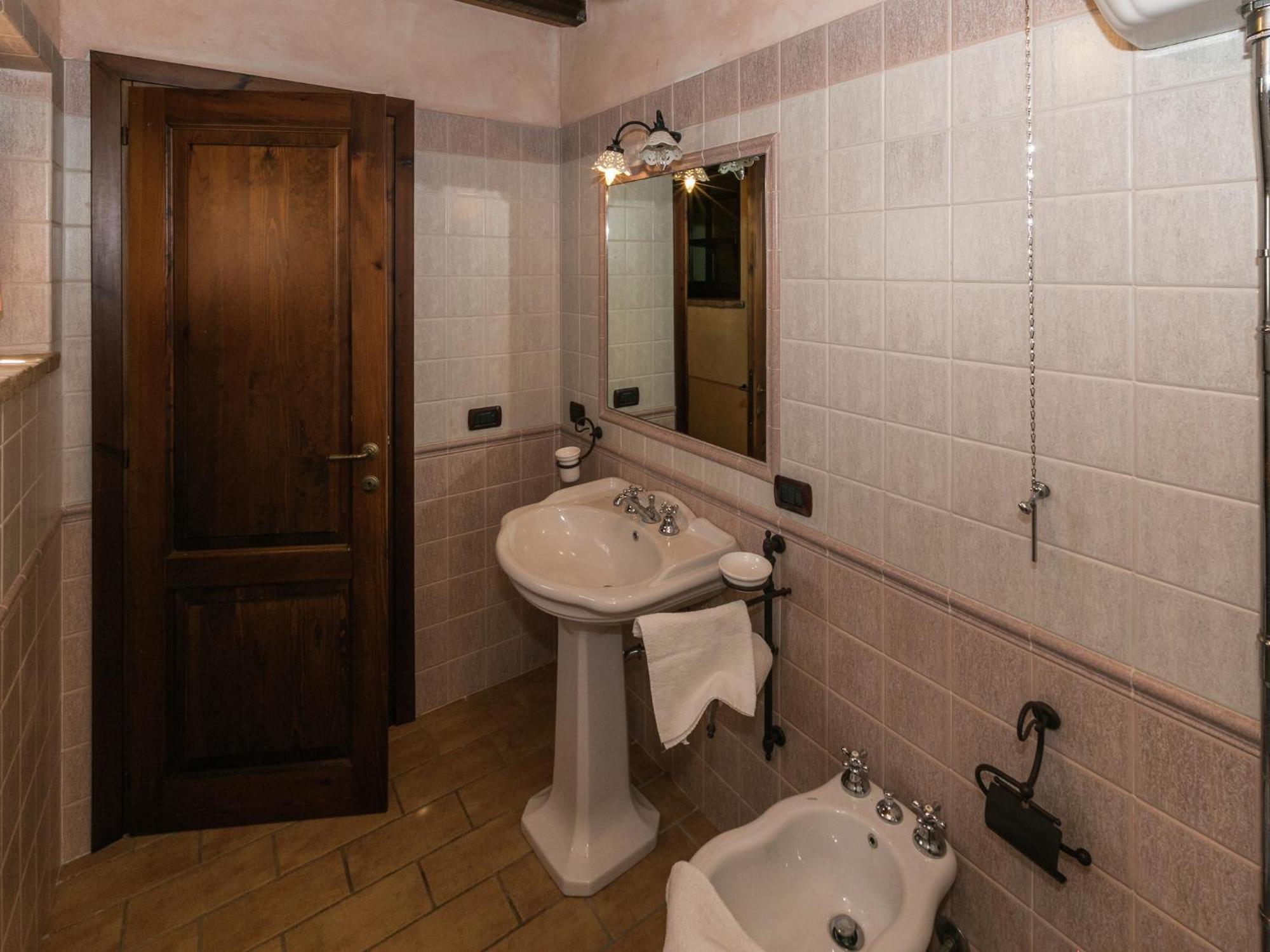 Elegant Apartment Only 1 Hour From Rome Narni Exterior photo